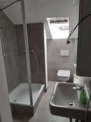 Modernes & Möbliertes WG Zimmer in Top Innenstadtlage Wiesbaden