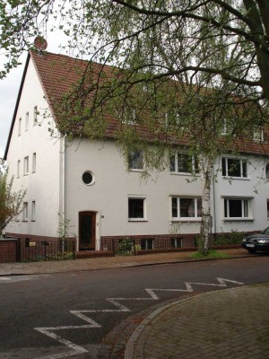 2-Zimmer-Dachgeschosswohnung in ruhiger Lage, EBK, Balkon, Keller in Hannover, Pelikanviertel