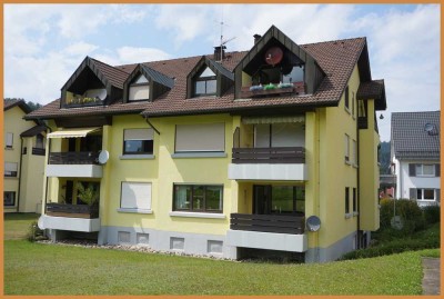 Wunderschöne 3,5-Zimmer-Dachgeschosswohnung mit traumhaftem Ausblick in Bestlage zu verkaufen!