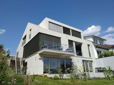 Neubau 2021, hoher Wohnstandard, 2 Zimmer, 61 m², exklusive Loggia, Südhang im Grünen & ruhig