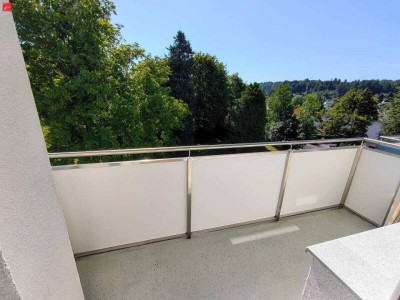 Helle Wohlfühloase mit Balkon und Blick ins Grüne