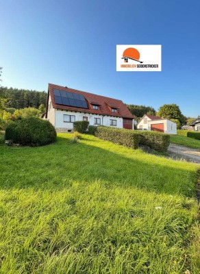 Großzügiges Einfamilienhaus mit viel Platz für Familie, Freizeit und Hobby in traumhafter Lage