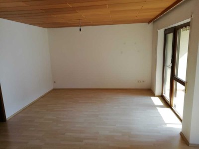 Gepflegte 3-Zimmer-Wohnung mit Balkon und Einbauküche in Bad Schönborn