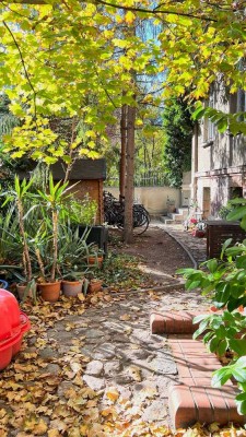 Schönes Leben in bester Lage Mühlwegviertel - Altbauwohnung - 6 Zimmer, Balkon, Vorgarten