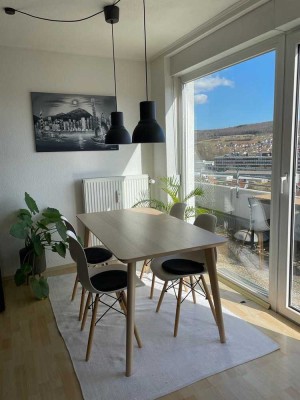 Helle 2-Zimmer-Dachgeschosswohnung mit Balkon & Stellplatz in Niefern Vorort