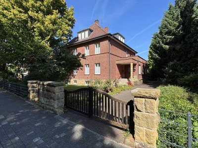 Herrschaftlich Wohnen mit Stil – Einfamilienhaus mit Geschichte und Charakter