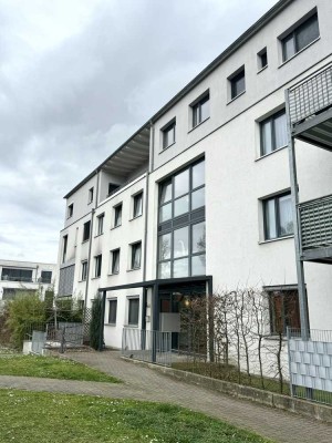 Moderne Wohnung mit großem Balkon in toller Lage (Erbbau)