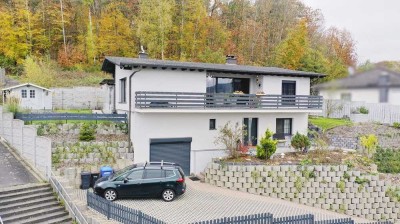 Hübsches Einfamilienhaus mit phantastischem Weitblick