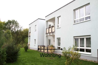 Seniorengerechte Wohnung, EG, ca. 45 m² Wfl.,Kü. mit EBK,Terrasse,PKW-Stellpl.,..