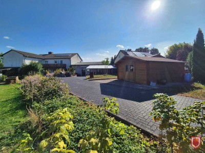 Einfamilienhaus mit viel Platz und Einliegerwohnung auf großem Grundstück in Calden