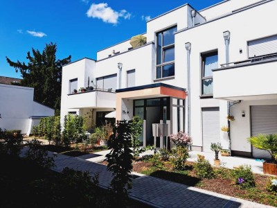 Mainz-Weisenau: Attraktive 2-Zimmer-Wohnung mit Terrasse, EBK & Tiefgaragen-Stellplatz