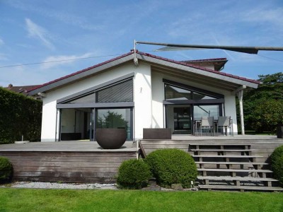 EINZIGARTIGE GELEGENHEIT: ELEGANTES EINFAMILIENHAUS MIT PANORAMABLICK INS RHEINTAL