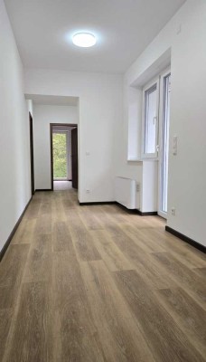Erstbezug: große moderne 2 Zimmer-Wohnung im Grünen