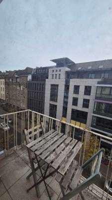 Geräumige und zental gelegene 2 ZKB Wohnung