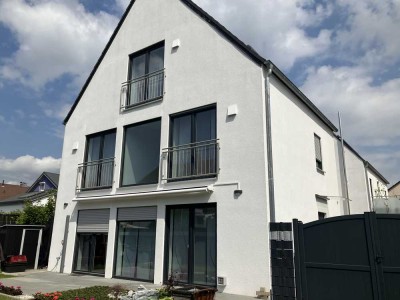 Provisionsfrei! Großzügiges Einfamilienhaus in Rheinstetten