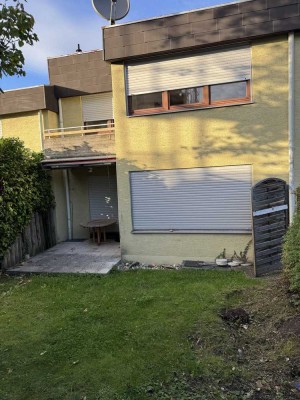 Helle Doppelhaushälfte mit Garten, Balkon & Garage – frisch renoviert!