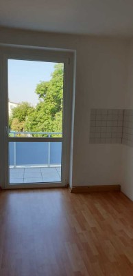 2 ZKB mit Balkon in Nordhausen mit EBK  zu vermieten !