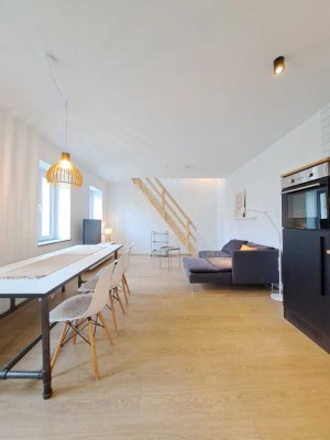 Möbilierte 2 Zimmer Maisonette-Wohnung