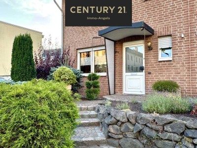 Ideal für junge Familien: Gepflegte Doppelhaushälfte mit Garten & Garage