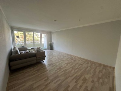 Helle und geräumige 2-Zimmer Wohnung mit Balkon in Misburg-Nord