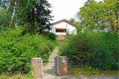 Satteldachbungalow in schöner Lage auf großen Erbbaugrundstück