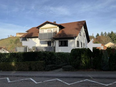 Geräumige und helle 3,5-Zimmer-Wohnung in Untergruppenbach mit Burgblick