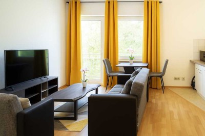 Neu möblierte Wohnung mit Balkon nahe Seepark