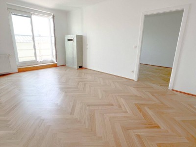 Helle Dachgeschoßwohnung mit ruhiger Loggia und separater Terrasse - ERSTBEZUG nach Sanierung - PROVISIONSFREI