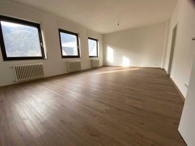 Moderne und sanierte 3-Zimmer-Wohnung  in Ediger-Eller – Ideal für Singles und Paare