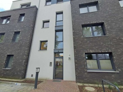 **Schöne 2-Zimmer-Wohnung im Ergeschoss mit Terrasse**