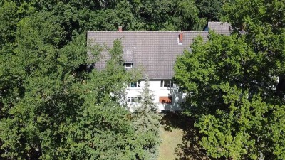 - Mietfreie - Gemütliche und ruhige Dachgeschosswohnung inkl. Tiefgaragenstellplatz