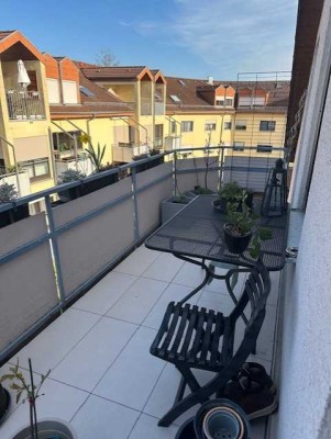 Großzügige 3-Zimmer-Dachgeschosswohnung (92 m²) mit Balkon & Tiefgarage in Heilbronn-Horkheim