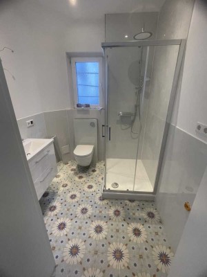 3er / 4er-WG gesucht! Unilage - 1min Hofgarten! Erstbezug!