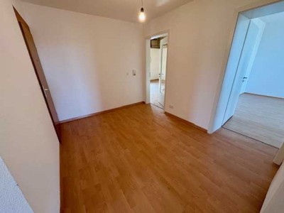 Neu renovierte, stadtnahe 3ZKB-Wohnung mit Balkon