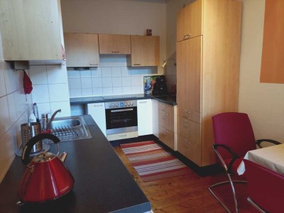 Helle Altbauwohnung in ruhiger Lage, zentral zur Universität