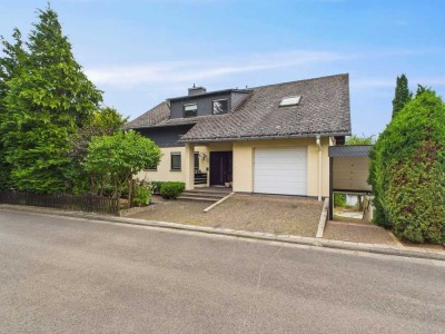 Gepflegtes EFH mit tollem Garten und Einliegerwohnung in ruhiger Wohnlage von Kümbdchen bei Simmern.