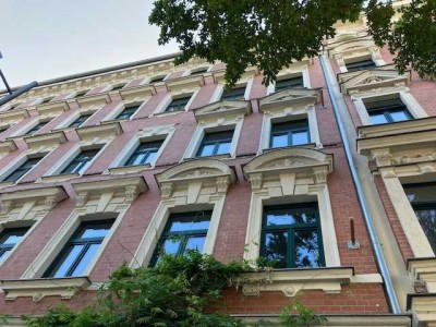 Erstbezug nach Sanierung! An WGs zu vermieten! Top Dreiraumwohnung mit Balkon!