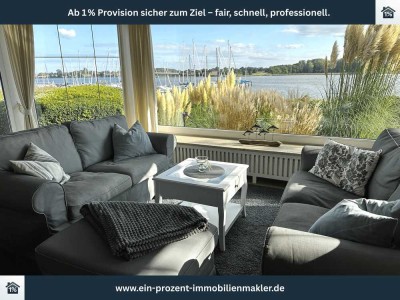 Juwel an der Schlei: EFH mit großer Glasfront und Balkon mit Wasserblick + Nebenhaus in Boren
