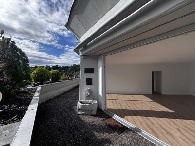 Traumhafte 3-Zimmerwohnung mit großer Terasse & 2 Tiefgaragenstellplätzen und Sauna/Pool Anlage