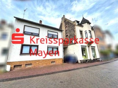 Kapitalanlage: Dreifamilienhaus mit Gewerbeeinheit