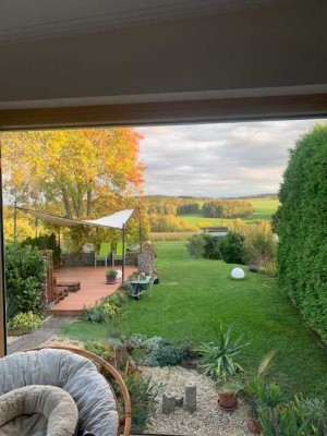 Modernes Einfamilienhaus in ruhiger Sonnenlage mit unbezahlbarem Ausblick