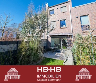 KFW55 energieeffizientes Reihenmittelhaus mit Dachterrasse und Carport