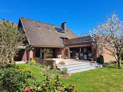 Familienfreundliches 8 - Zimmer – Einfamilienhaus mit Traumgrundstück, Mehrgenerationenhaus
