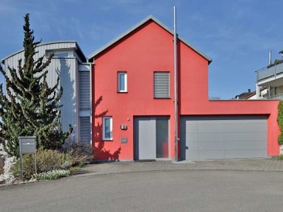 Architektenhaus mit inspirierender Atmosphäre und viel Raum für Familie + Arbeiten