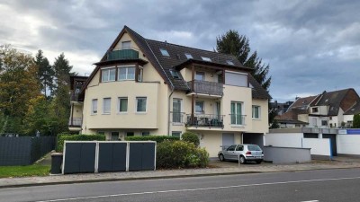 **Gemütliche Maisonettewohnung mit 2 Balkonen**