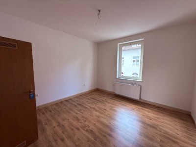 Freundliche und gepflegte 4-Raum-Wohnung mit Einbauküche in Herten