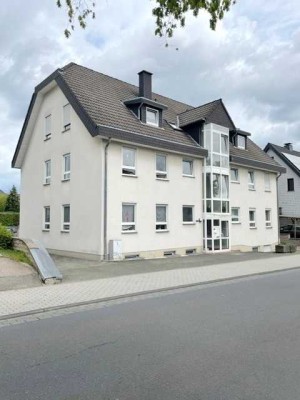 3-Zimmer-Wohnung im Dachgeschoss mit Balkon und Stellplatz in Hennef-Geistingen