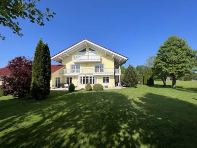 Wunderschöne Luxus-Villa in idyllischer, ruhiger Lage