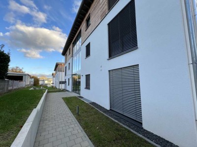 Zweitbezug: 2-Zimmer-Hochparterre-Wohnung mit Balkon + Einbauküche + TG-Stellplatz