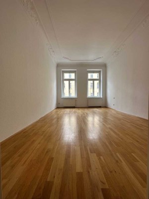 Schöne 3 - Zimmer Wohnung mit EBK und Balkon mitten in Gohlis